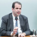 Aureo Ribeiro vai...