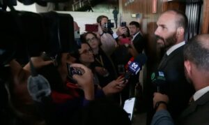 Supremo condena Eduardo Bolsonaro a inelegibilidade e a 4 anos de prisão