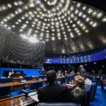 Senado garante licença...