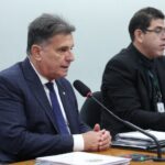Câmara amplia debate...