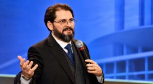 Fabricio Mareco debate jurisprudência sobre obras públicas nos 30 anos do Fiscobras