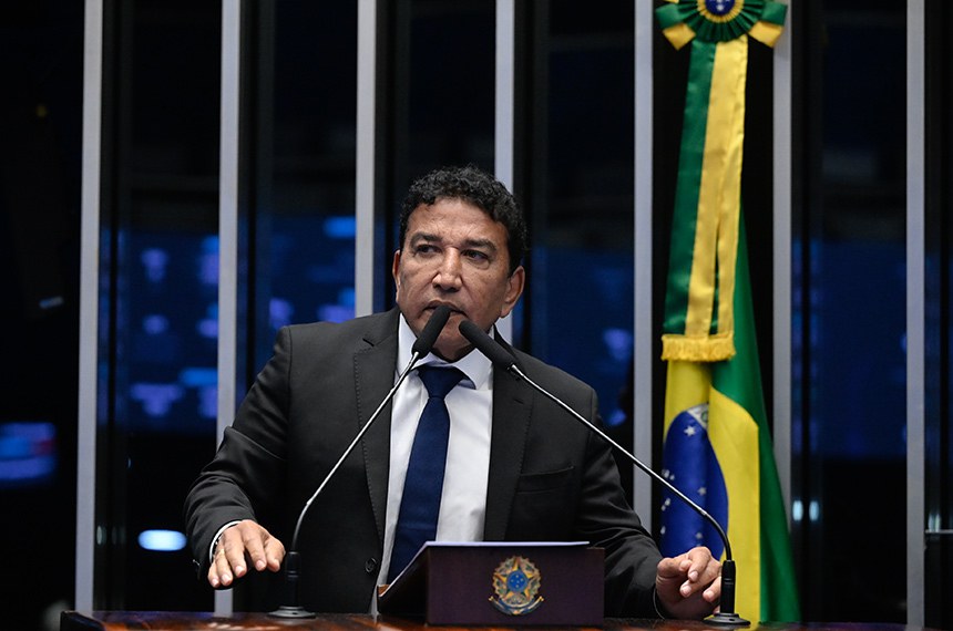 Senador prevê impeachment de ministros, lamenta morte de Netinho e critica Anvisa